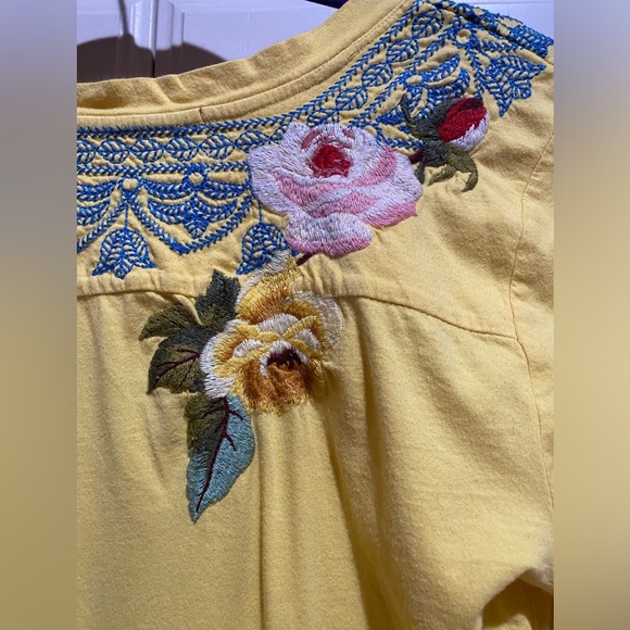 JWLA Yellow Embroidered Blouse - Picture 4 of 6